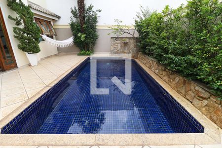 Casa para alugar com 450m², 4 quartos e 4 vagas Casa para alugar com 450m², 4 quartos e 4 vagasQuintal