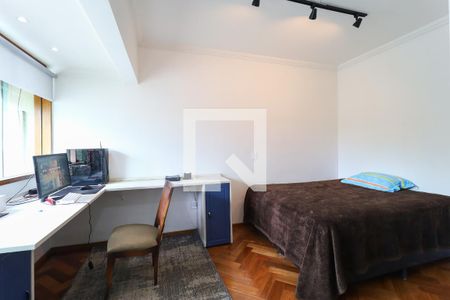 Casa para alugar com 450m², 4 quartos e 4 vagas Casa para alugar com 450m², 4 quartos e 4 vagasQuarto 2