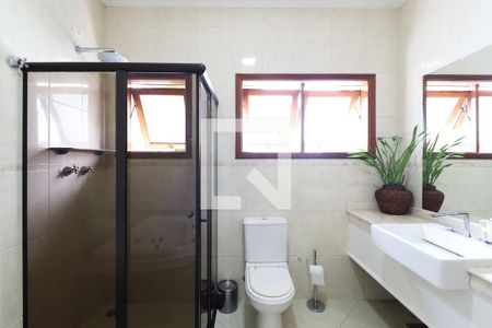 Casa para alugar com 450m², 4 quartos e 4 vagas Casa para alugar com 450m², 4 quartos e 4 vagasBanheiro Suíte 1