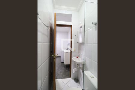 Casa para alugar com 450m², 4 quartos e 4 vagas Casa para alugar com 450m², 4 quartos e 4 vagasBanheiro de serviço