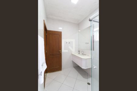 Casa para alugar com 450m², 4 quartos e 4 vagas Casa para alugar com 450m², 4 quartos e 4 vagasBanheiro