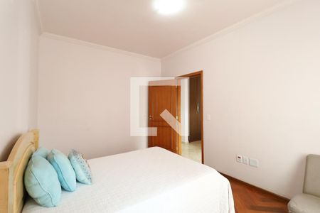 Casa para alugar com 450m², 4 quartos e 4 vagas Casa para alugar com 450m², 4 quartos e 4 vagasQuarto 1