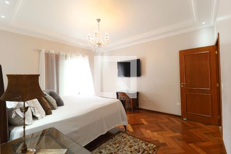 Casa para alugar com 450m², 4 quartos e 4 vagas Casa para alugar com 450m², 4 quartos e 4 vagasSuíte 1