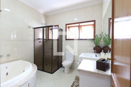 Casa para alugar com 450m², 4 quartos e 4 vagas Casa para alugar com 450m², 4 quartos e 4 vagasBanheiro Suíte 1