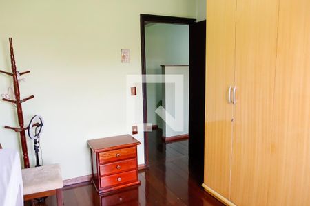 Casa à venda com 214m², 3 quartos e 2 vagas Casa à venda com 214m², 3 quartos e 2 vagasQuarto 2