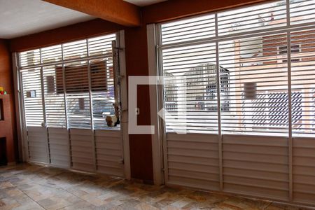 Casa à venda com 214m², 3 quartos e 2 vagas Casa à venda com 214m², 3 quartos e 2 vagasGaragem