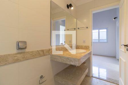 Casa de condomínio à venda com 360m², 4 quartos e 4 vagas Casa de condomínio à venda com 360m², 4 quartos e 4 vagasLavabo