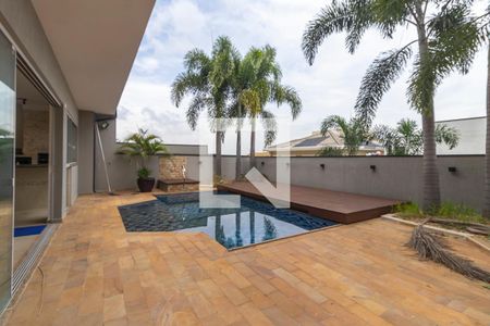 Casa de condomínio à venda com 360m², 4 quartos e 4 vagas Casa de condomínio à venda com 360m², 4 quartos e 4 vagasQuintal - Piscina