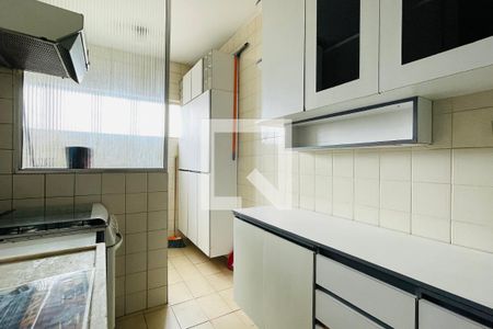 Apartamento para alugar com 60m², 2 quartos e 1 vagaCozinha e Área de Serviço