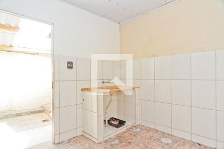 Casa à venda com 130m², 2 quartos e sem vaga Casa à venda com 130m², 2 quartos e sem vagaEdícula - cozinha
