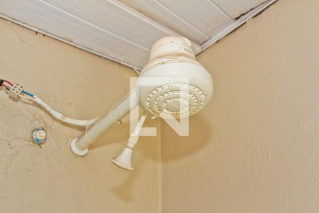 Casa à venda com 130m², 2 quartos e sem vaga Casa à venda com 130m², 2 quartos e sem vagaEdícula - banheiro