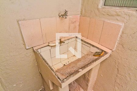 Casa à venda com 130m², 2 quartos e sem vaga Casa à venda com 130m², 2 quartos e sem vagaEdícula - área de serviço