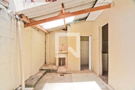 Casa à venda com 130m², 2 quartos e sem vaga Casa à venda com 130m², 2 quartos e sem vagaEdícula - área de serviço