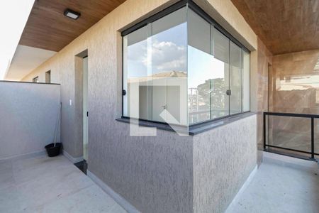 Casa à venda com 162m², 2 quartos e 2 vagasVaranda do quarto 2