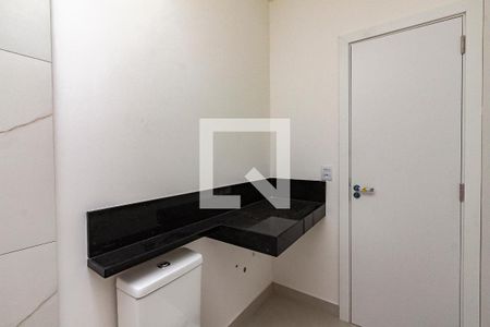 Casa à venda com 97m², 3 quartos e 2 vagas Casa à venda com 97m², 3 quartos e 2 vagasBanheiro Social