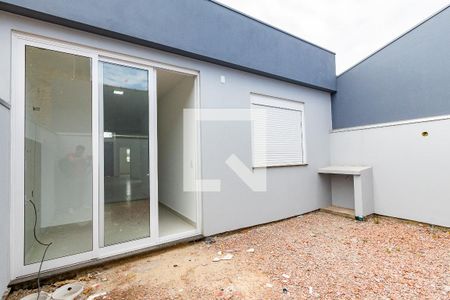 Casa à venda com 97m², 3 quartos e 2 vagas Casa à venda com 97m², 3 quartos e 2 vagasQuintal