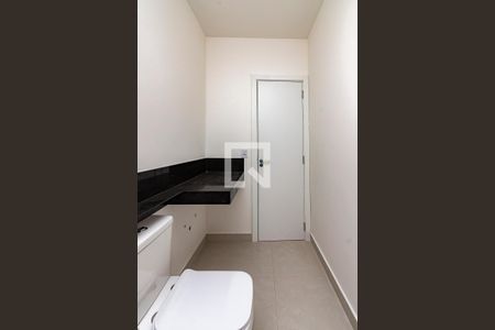 Casa à venda com 97m², 3 quartos e 2 vagas Casa à venda com 97m², 3 quartos e 2 vagasBanheiro Social