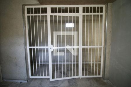 Apartamento para alugar com 90m², 2 quartos e 1 vagaFachada interna