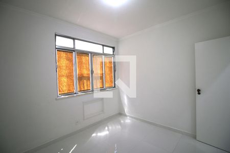 Quarto 1 de apartamento para alugar com 2 quartos, 90m² em Vila Kosmos, Rio de Janeiro