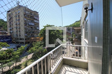 Apartamento para alugar com 90m², 2 quartos e 1 vagaVaranda