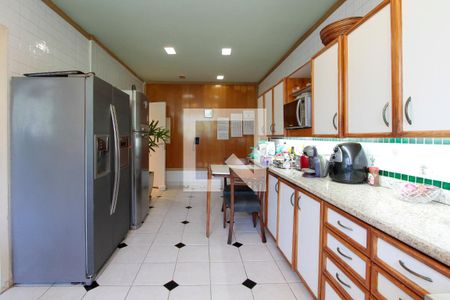 Apartamento à venda com 290m², 4 quartos e 3 vagasCozinha