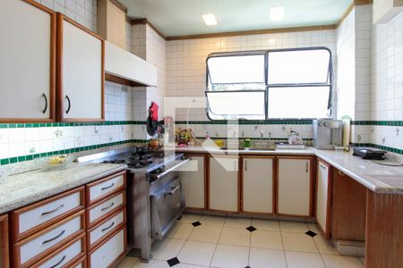 Apartamento à venda com 290m², 4 quartos e 3 vagasCozinha