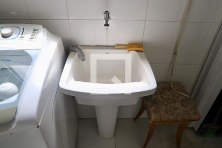 Apartamento para alugar com 57m², 2 quartos e 1 vagaÁrea de Serviço