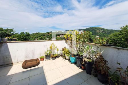 Apartamento à venda com 115m², 3 quartos e 2 vagasCobertura