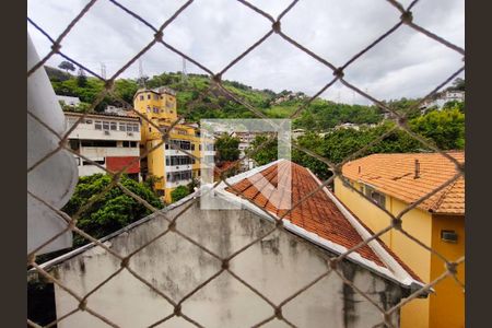 Apartamento à venda com 63m², 2 quartos e 1 vaga Apartamento à venda com 63m², 2 quartos e 1 vagaCozinha e Área de Serviço