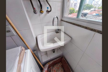 Apartamento à venda com 63m², 2 quartos e 1 vaga Apartamento à venda com 63m², 2 quartos e 1 vagaCozinha e Área de Serviço