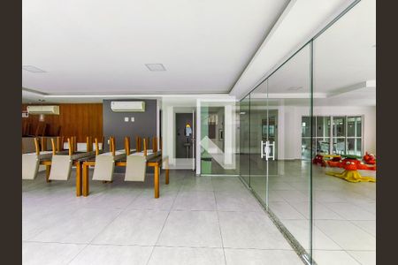 Apartamento à venda com 63m², 2 quartos e 1 vaga Apartamento à venda com 63m², 2 quartos e 1 vagaÁrea comum - Churrasqueira