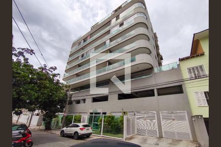Apartamento à venda com 63m², 2 quartos e 1 vaga Apartamento à venda com 63m², 2 quartos e 1 vagaFachada e portaria