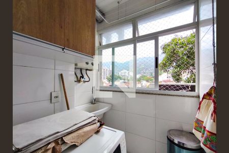 Apartamento à venda com 63m², 2 quartos e 1 vaga Apartamento à venda com 63m², 2 quartos e 1 vagaCozinha e Área de Serviço