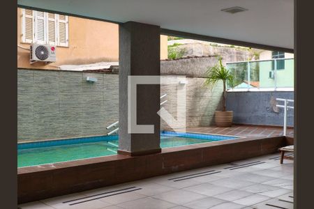Apartamento à venda com 63m², 2 quartos e 1 vaga Apartamento à venda com 63m², 2 quartos e 1 vagaÁrea comum - Piscina