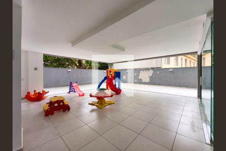 Apartamento à venda com 63m², 2 quartos e 1 vaga Apartamento à venda com 63m², 2 quartos e 1 vagaÁrea comum - Playground