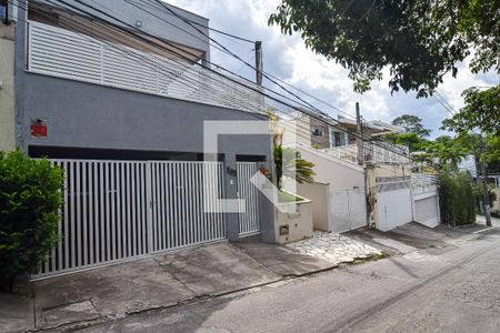 Casa à venda com 100m², 3 quartos e 1 vagaFachada