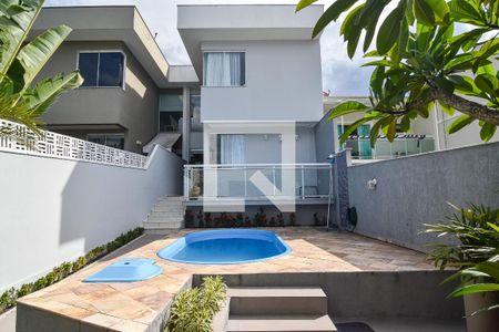 Casa à venda com 100m², 3 quartos e 1 vagaPiscina