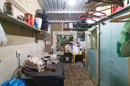 Casa à venda com 150m², 2 quartos e 3 vagas Casa à venda com 150m², 2 quartos e 3 vagasÁrea de Serviço