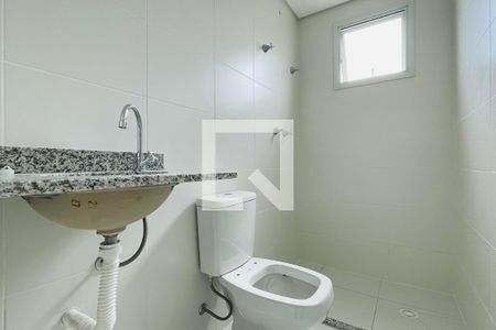 Apartamento à venda com 68m², 2 quartos e 2 vagas Apartamento à venda com 68m², 2 quartos e 2 vagasBanheiro da Suíte