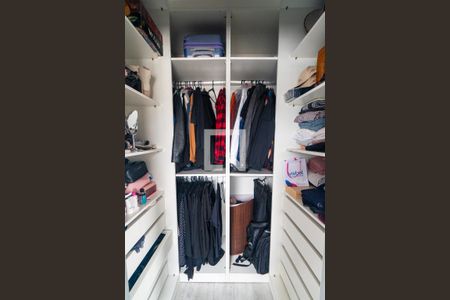 Closet da Suíte de apartamento para alugar com 1 quarto, 56m² em Vila Mascote, São Paulo