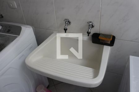 Casa à venda com 110m², 3 quartos e 2 vagasÁrea de Serviço