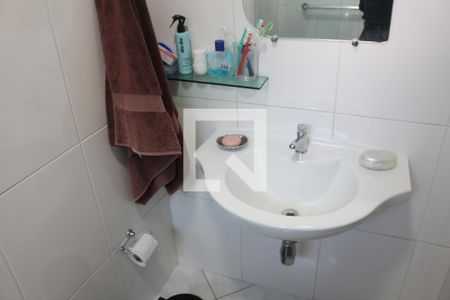 Casa à venda com 110m², 3 quartos e 2 vagasBanheiro 2