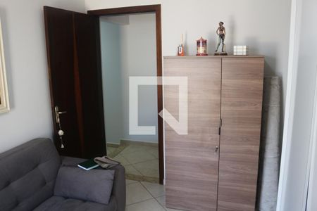 Casa à venda com 110m², 3 quartos e 2 vagasQuarto 2