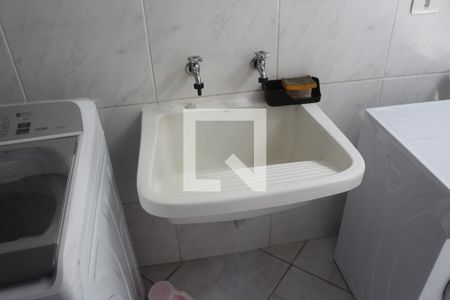 Casa à venda com 110m², 3 quartos e 2 vagasÁrea de Serviço