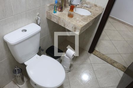 Casa à venda com 110m², 3 quartos e 2 vagasBanheiro 1