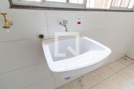 Casa para alugar com 120m², 2 quartos e 2 vagas Casa para alugar com 120m², 2 quartos e 2 vagasLavanderia