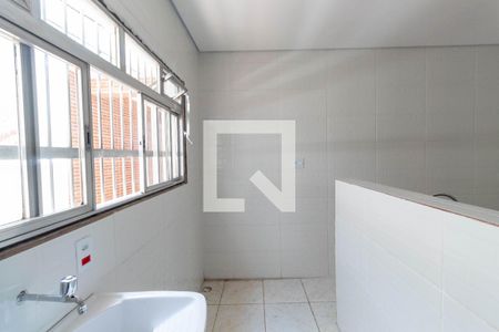 Casa para alugar com 120m², 2 quartos e 2 vagas Casa para alugar com 120m², 2 quartos e 2 vagasLavanderia