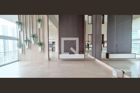 Apartamento à venda com 238m², 4 quartos e 4 vagas Apartamento à venda com 238m², 4 quartos e 4 vagasSala