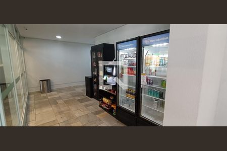 Apartamento à venda com 238m², 4 quartos e 4 vagas Apartamento à venda com 238m², 4 quartos e 4 vagasMercadinho