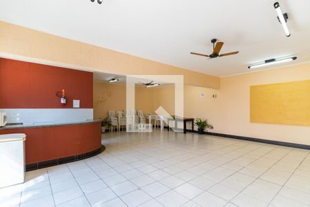 Apartamento à venda com 74m², 2 quartos e sem vagaÁrea comum - Salão de festas